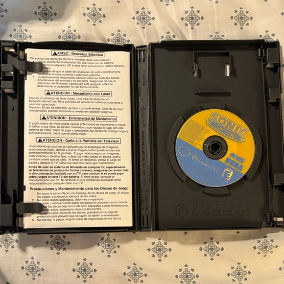 Sonic Mega Collection for Nintendo GameCube - Tested - Picture 2 of 4